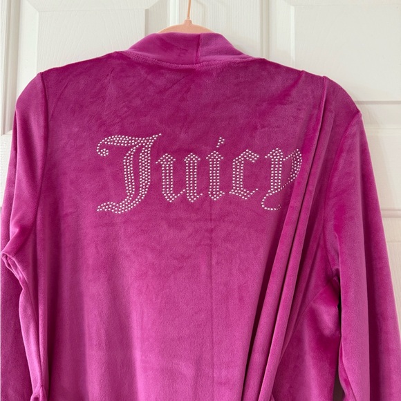 🩷Pink Velvet JUICY Robe w/ Sparkly Bling Glitter Letters size small medium - Picture 7 of 7